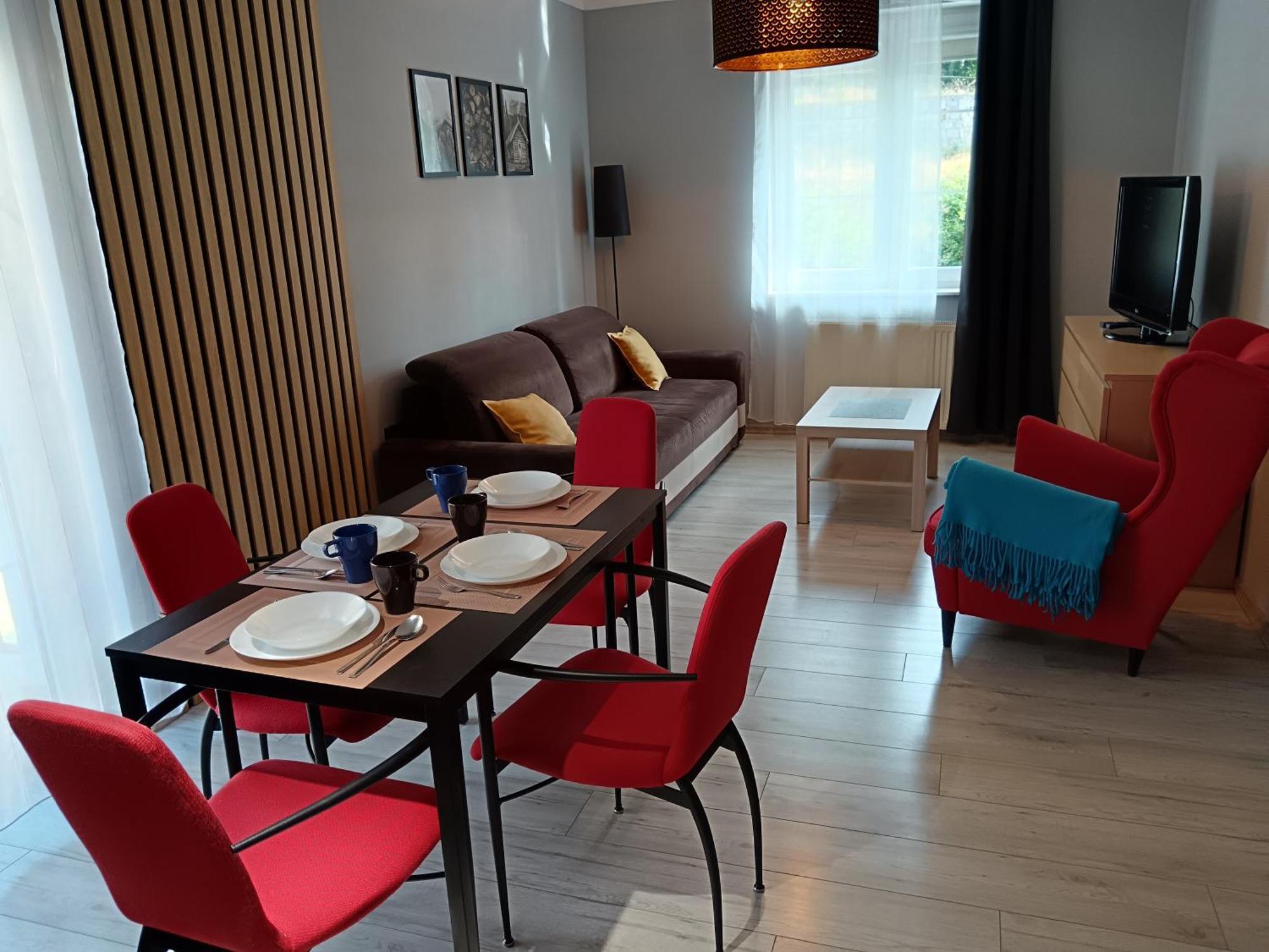 Dziesiatka Apartment ชกลาร์สกา ปอเรมบา ภายนอก รูปภาพ
